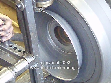 video example manual metal spinning